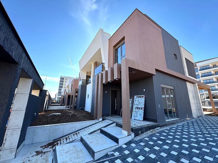 Image No.21-4 Bed House/Villa for sale