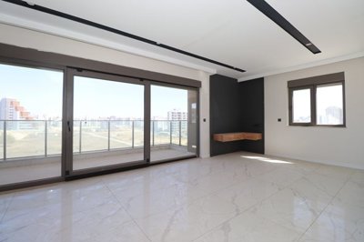 Interior 2