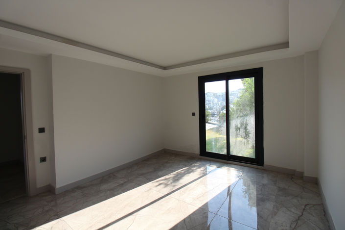 Image No.32-3 Bed Apartment for sale