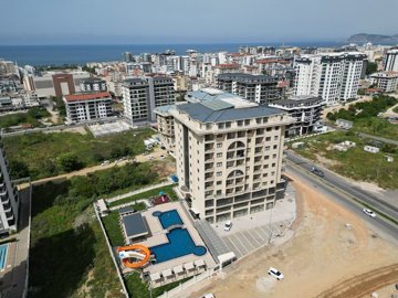 Exterior 3