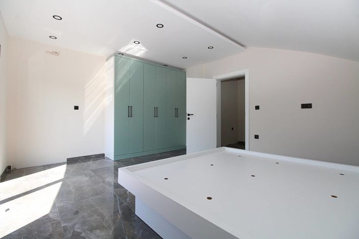 Image No.50-1 Bed Apartment for sale