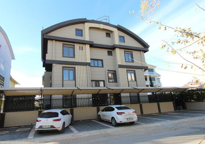 Image No.17-3 Bed Apartment for sale