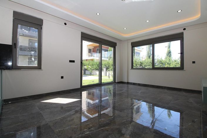 Image No.38-3 Bed Apartment for sale