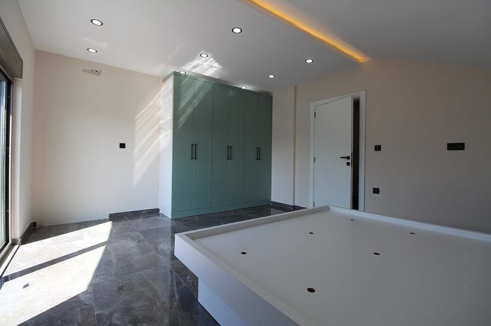 Image No.53-3 Bed Apartment for sale