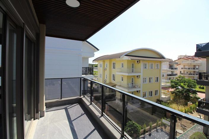 Image No.57-3 Bed Apartment for sale