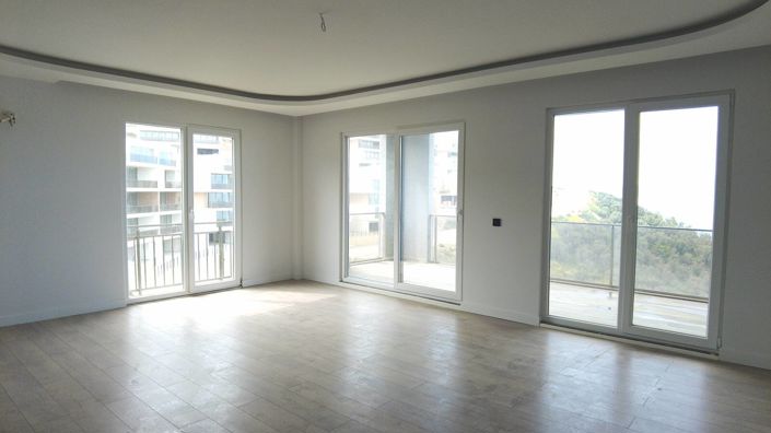 Image No.30-2 Bed Apartment for sale