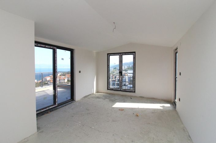 Image No.43-4 Bed Apartment for sale