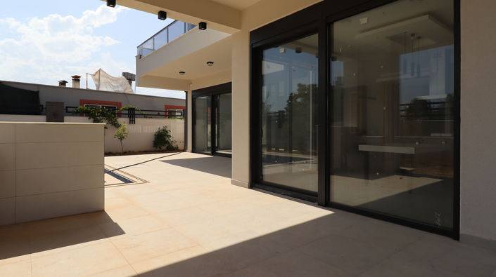 Image No.6-4 Bed House/Villa for sale