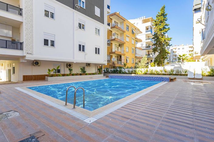 Image No.1-4 Bed Apartment for sale