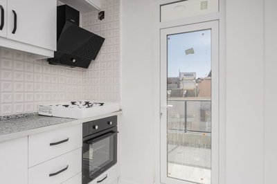 Interior 7