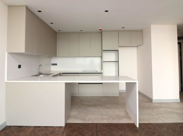 Interior 4