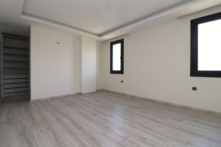 Image No.18-1 Bed Apartment for sale