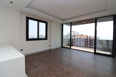 Interior 3