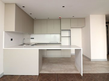 Interior 4