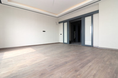 Interior 3