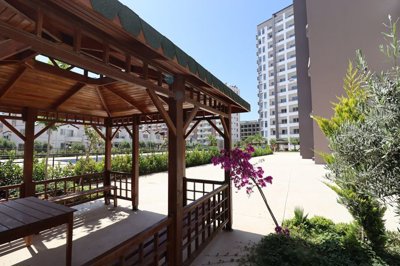 Exterior 10