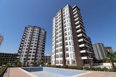 Exterior 3