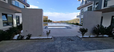 Exterior 8