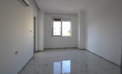 Interior 9