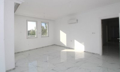 Interior 2
