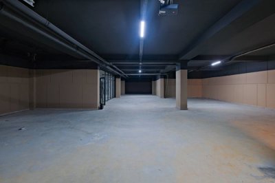 Exterior 8