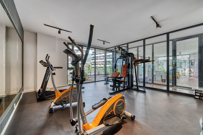 Image No.10-3 Bed Apartment for sale