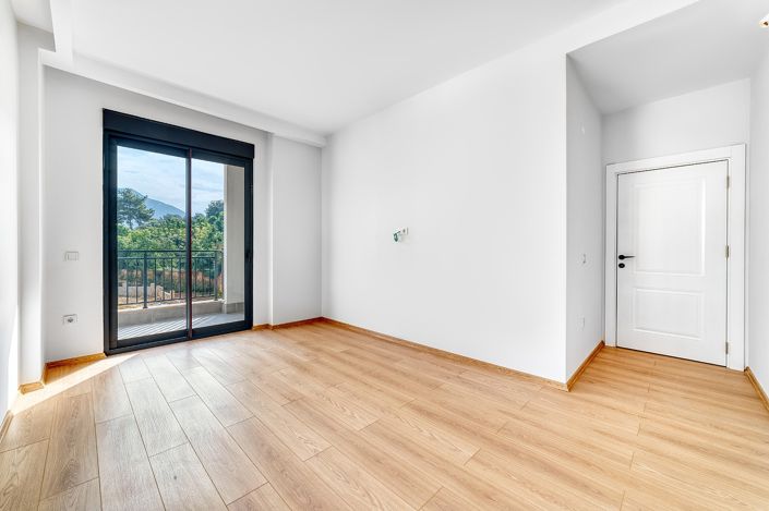 Image No.20-3 Bed Apartment for sale