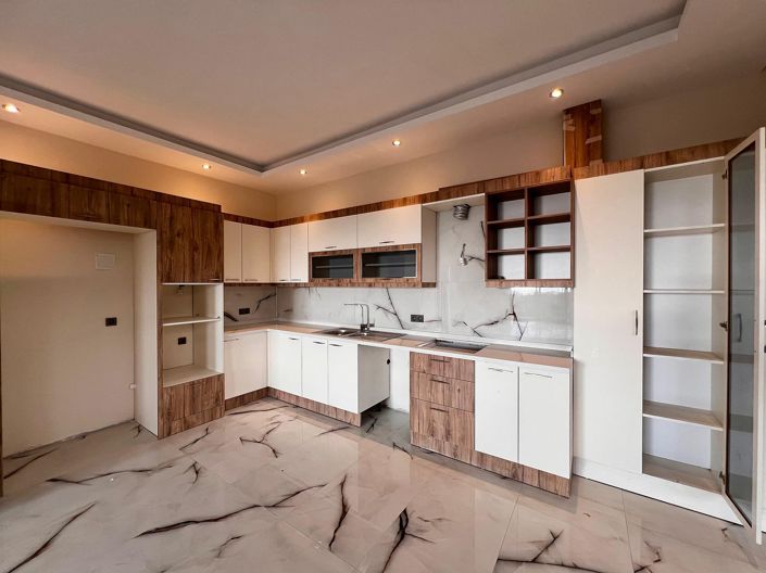 Image No.23-3 Bed Apartment for sale