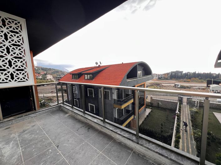 Image No.33-3 Bed Apartment for sale