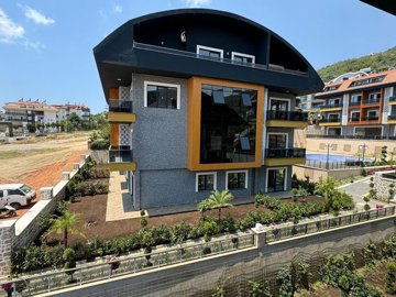 Exterior 5