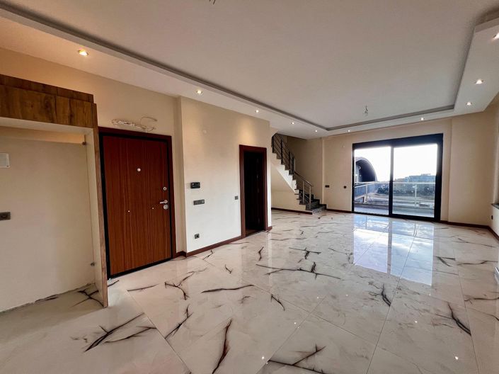 Image No.18-3 Bed Apartment for sale