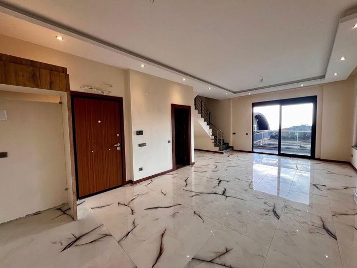 Image No.18-3 Bed Apartment for sale