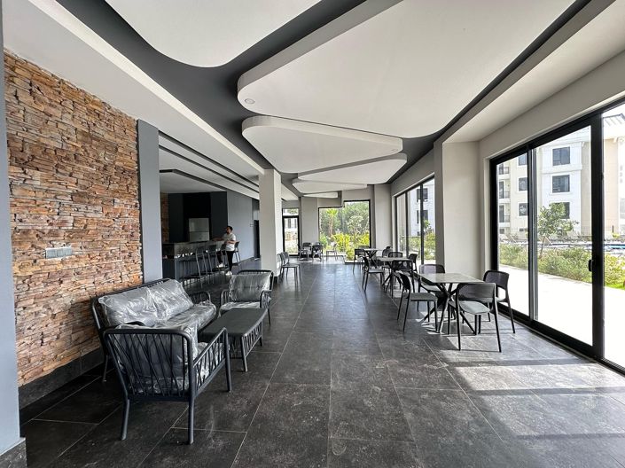 Image No.14-5 Bed Apartment for sale