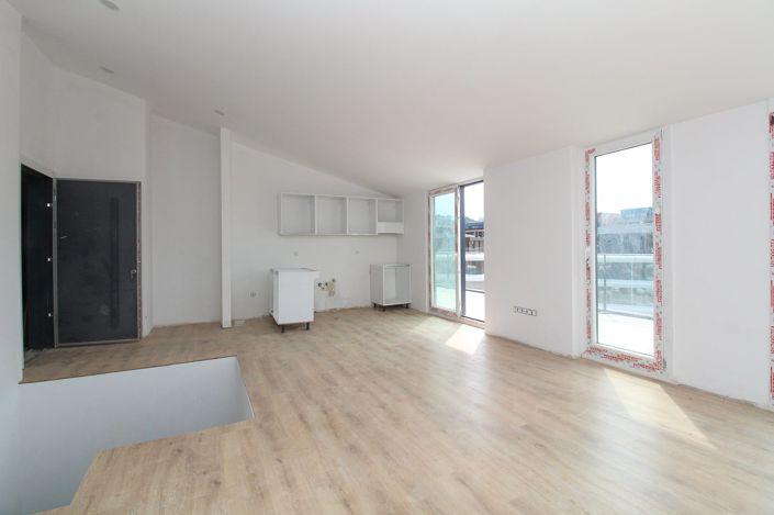 Image No.13-Apartment for sale