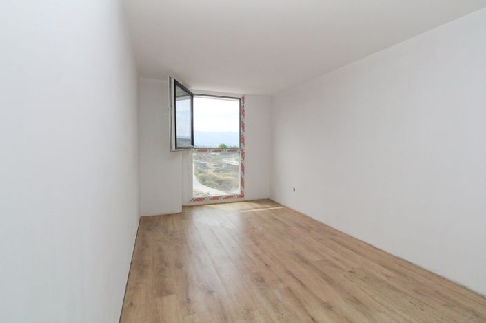Image No.15-Apartment for sale