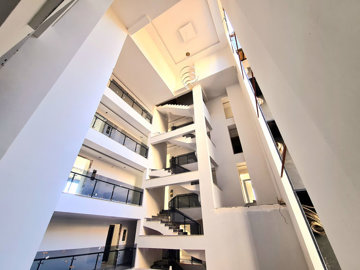 Exterior 9