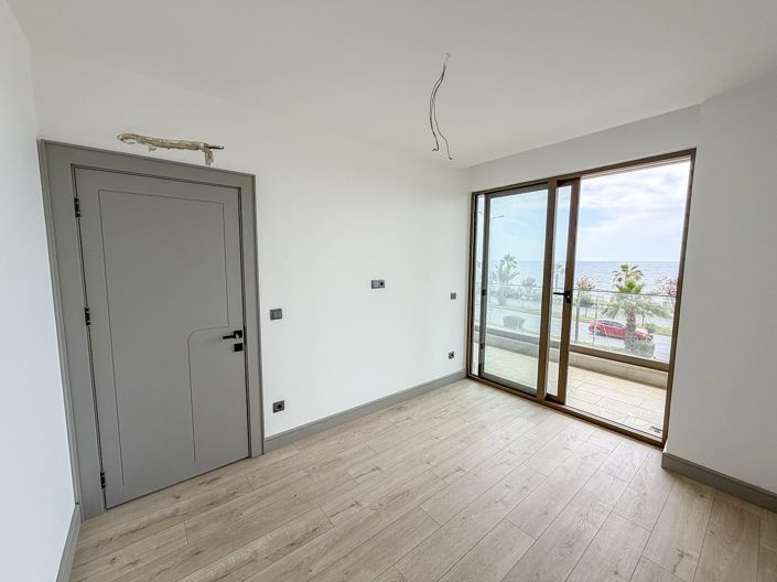 Image No.10-1 Bed Apartment for sale