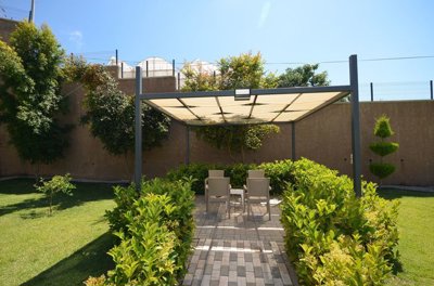 Exterior 13