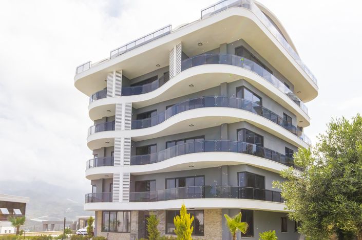 Image No.2-4 Bed Apartment for sale