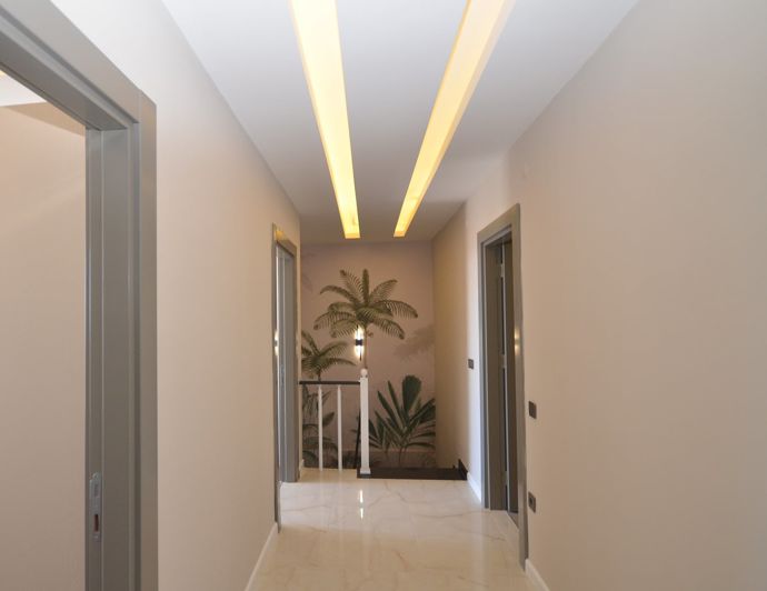 Image No.20-4 Bed Apartment for sale