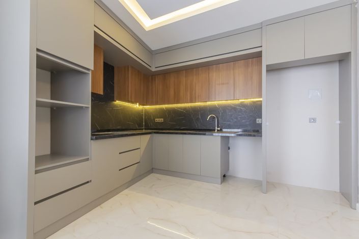 Image No.29-4 Bed Apartment for sale