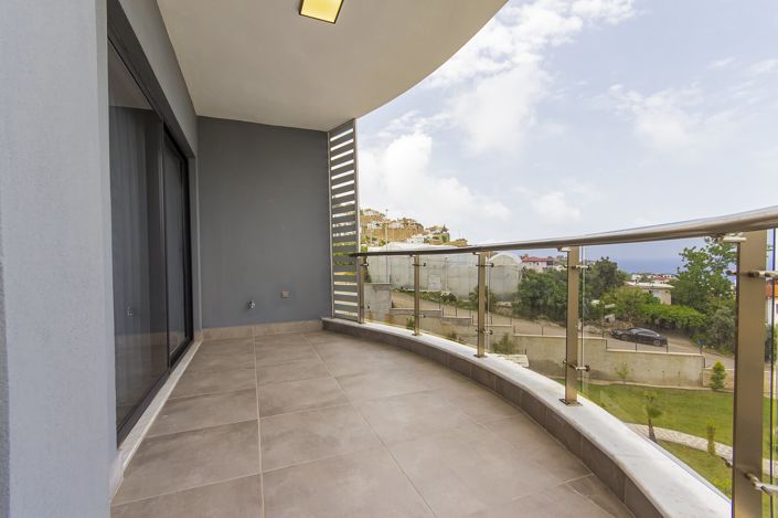 Image No.30-4 Bed Apartment for sale