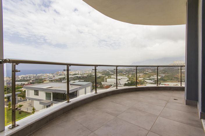 Image No.31-4 Bed Apartment for sale