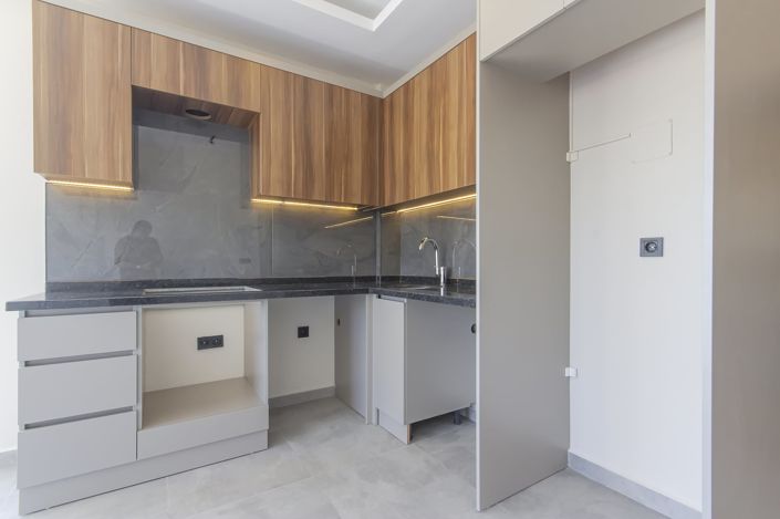 Image No.18-4 Bed Apartment for sale