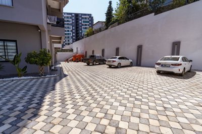 Exterior 12