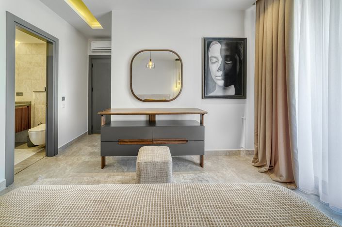 Image No.37-4 Bed Apartment for sale