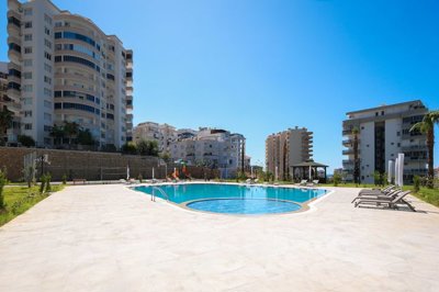Exterior 8