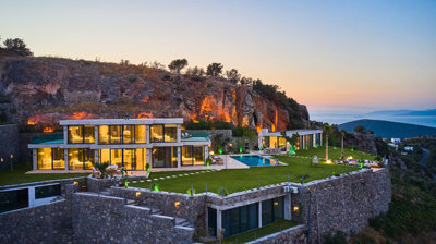 Exterior 5