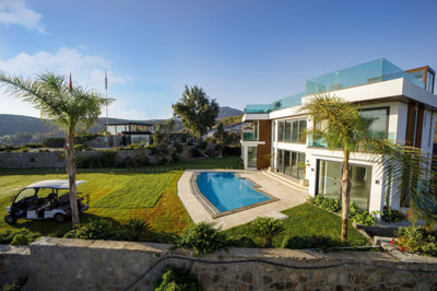 Exterior 11