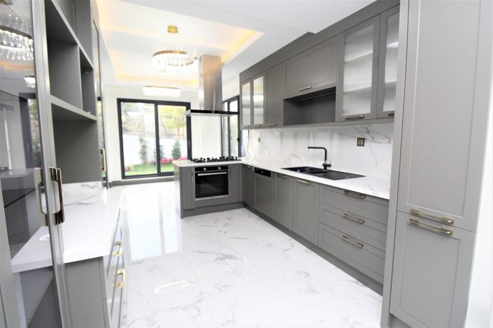 Image No.13-Maison / Villa de 5 chambres à vendre à Basaksehir